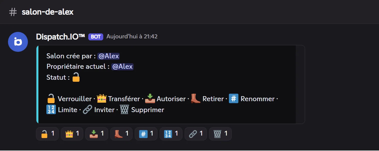 Le panneau publié dans le chat du salon : clique sur une réaction pour l'utiliser. Panneau de contrôle d'un salon vocal temporaire avec ses huit réactions